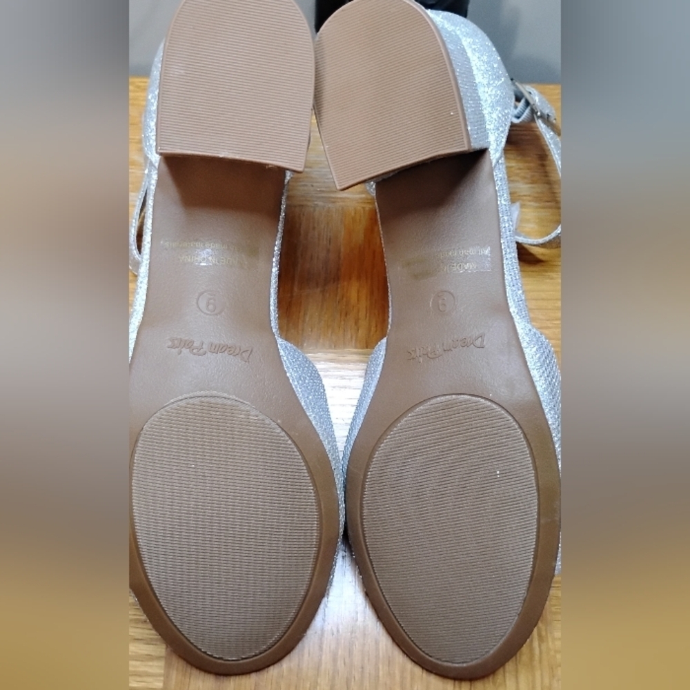 Dream pairs, Silver Glitter block heel sandal size 9 - Picture 11 of 16